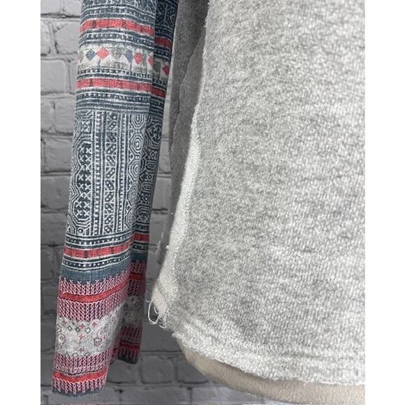 Free People Gray Aztec Embroidered Sleeve Boho Top Sweater Women's Size X-Small - Picture 5 of 10